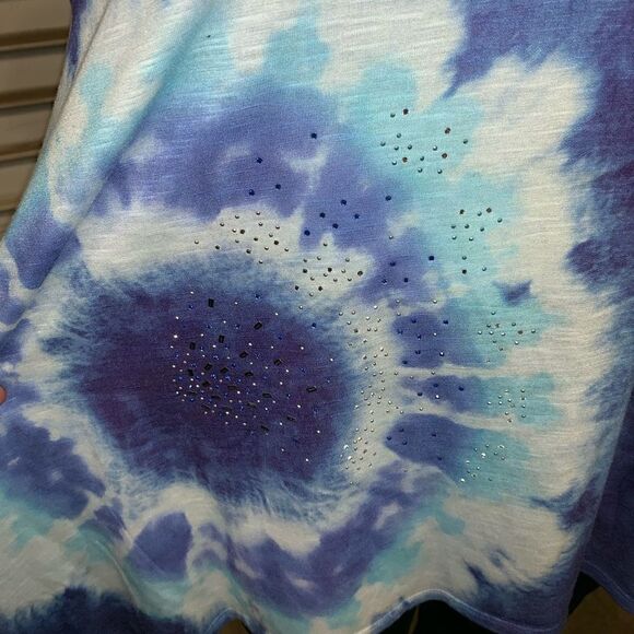 Chico’s tye dye top size 1 ( sm ) - Picture 4 of 8